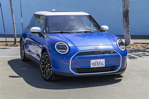 CAR .